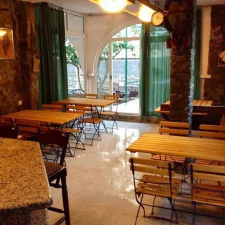 Ema Apartman *