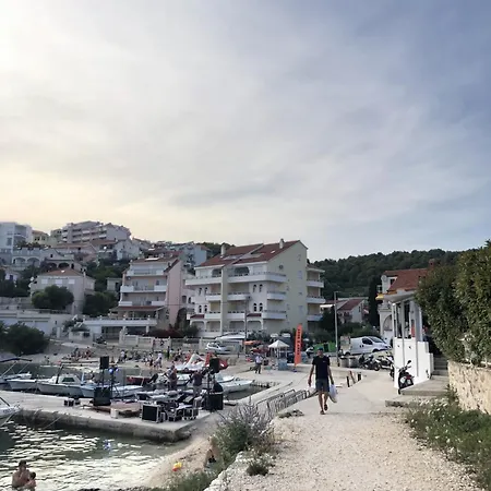 Ema Apartman Trogir